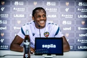 艾永：莱万特是对我最好的选择，这里能让我为球队的成长做出贡献