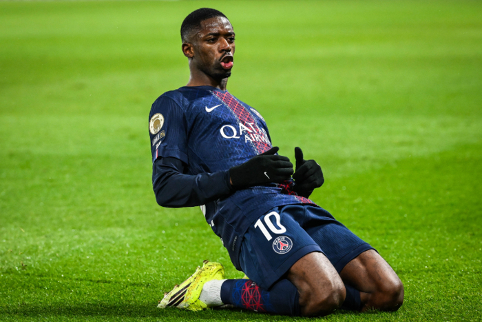 5场5球1助攻＋绝美吊射！金球先生重返巅峰，冲击欧冠打脸姆巴佩|乌斯曼·登贝莱|巴黎|基利安·姆巴佩|里尔|巴塞罗那_新浪体育_新浪新闻