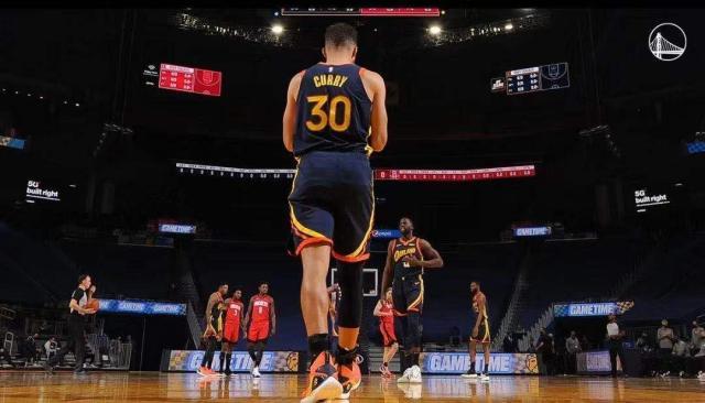 必一运动官方网站-6连30+库里越战越勇 冲刺季后赛冲击得分王